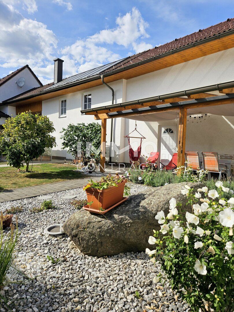 Großzügiges Haus in Hausbach bei Schwarzenau mit vielfachen Nutzungsmöglichkeiten - Veduta 3