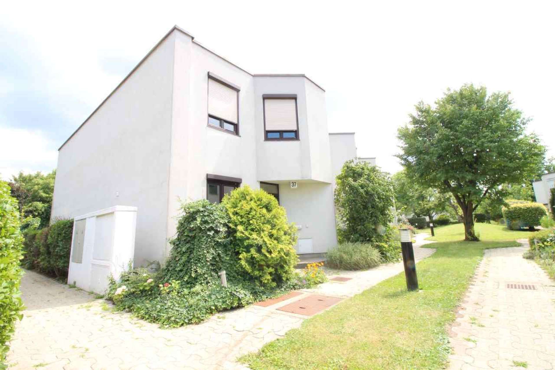 In der Stipcakgasse, unweit der U6, kommt dieses t