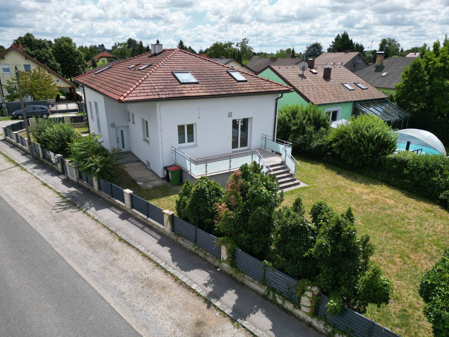 Einfamilienhaus mit 194 m² / 10 Zimmer +ERSTBEZUG nach SANIERUNG+