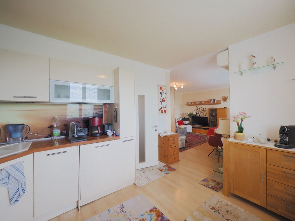 Weitblick inklusive: Helle 2-Zimmer-Wohnung mit Loggia & Stellplatz in ruhiger Lage von Wr. Neudorf