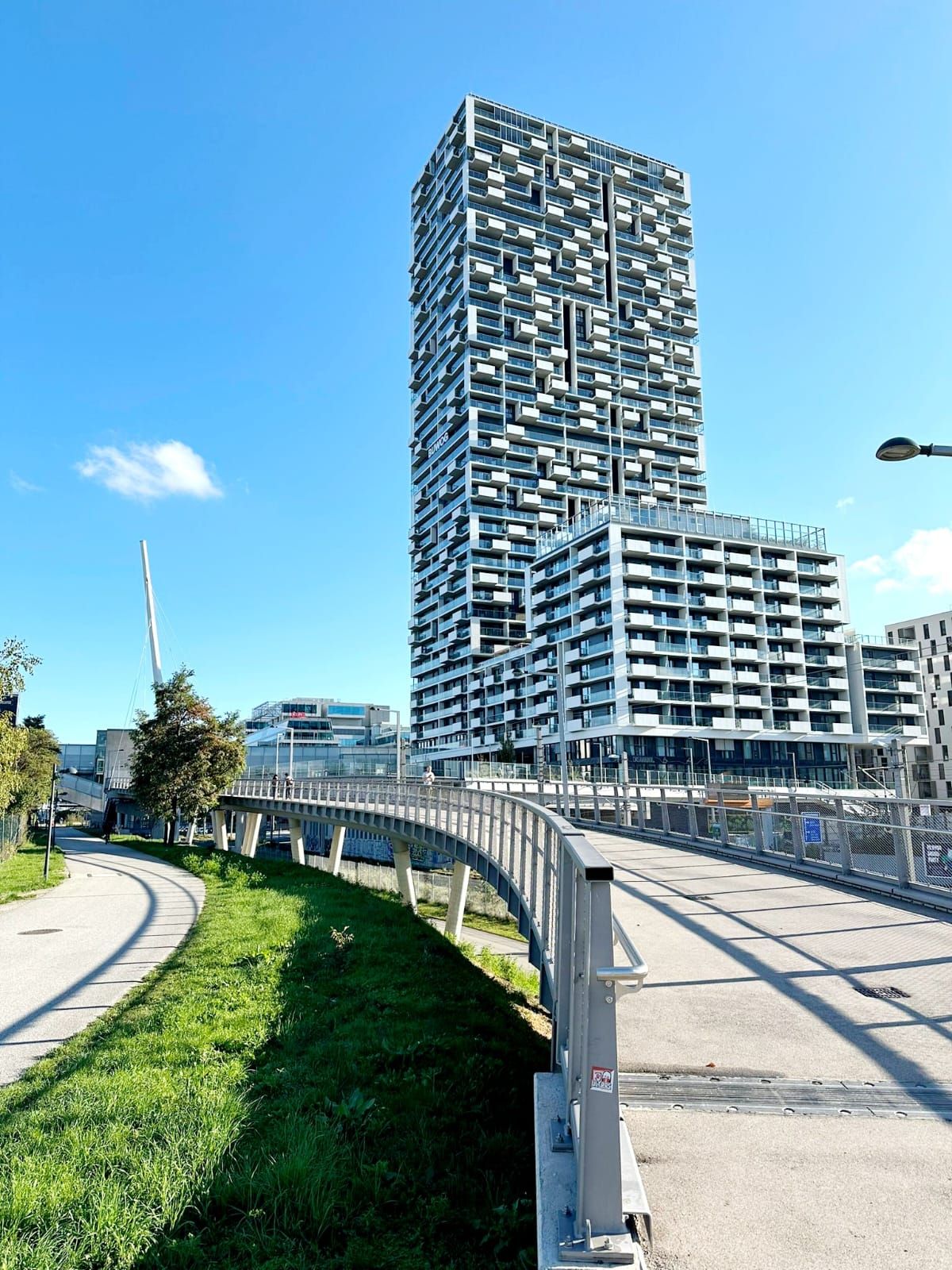Luxuriöse 3-Zimmer Wohnung im Marina Tower, 1020 Wien - direkt an der Donau | Provisionsfrei