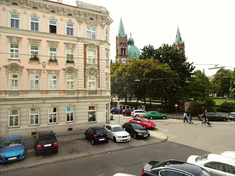 VIELLEICHT MEINE ERSTE, EIGENE WOHNUNG