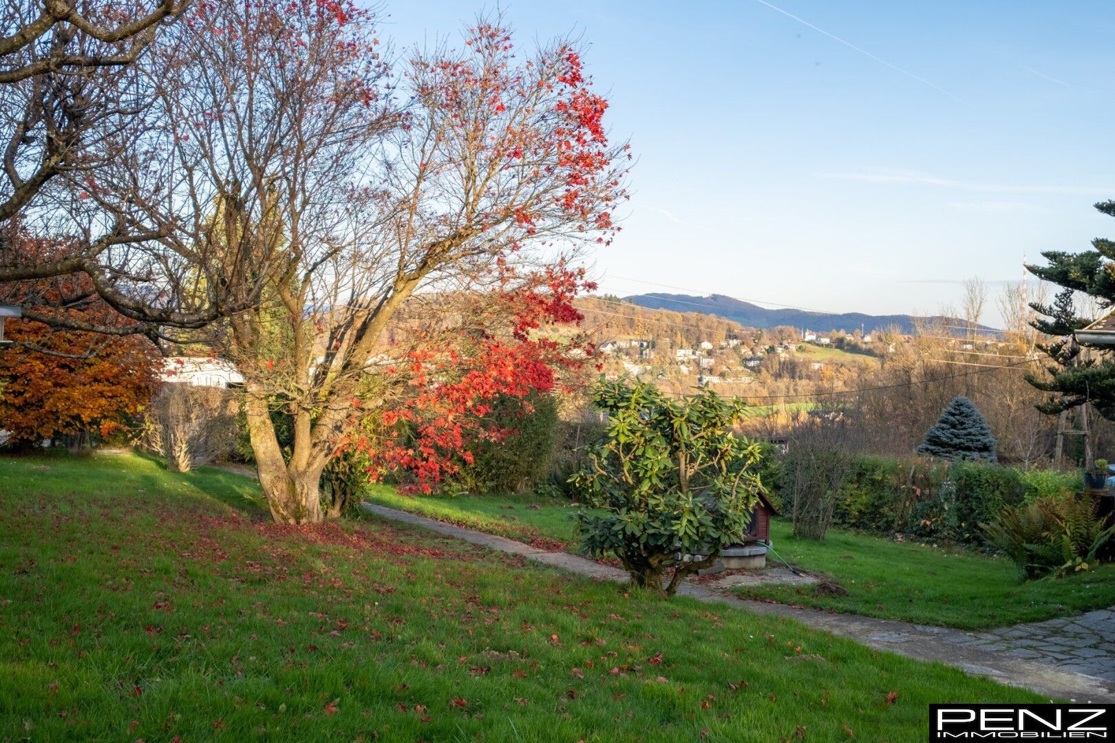 LEONDING: Gartenhaus in Bestlage mit traumhafter Aussicht