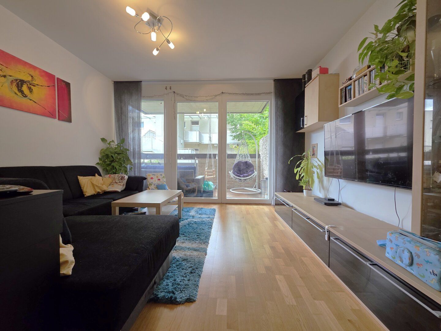 Neuwertige Jungfamilienwohnung in ruhiger Lage!