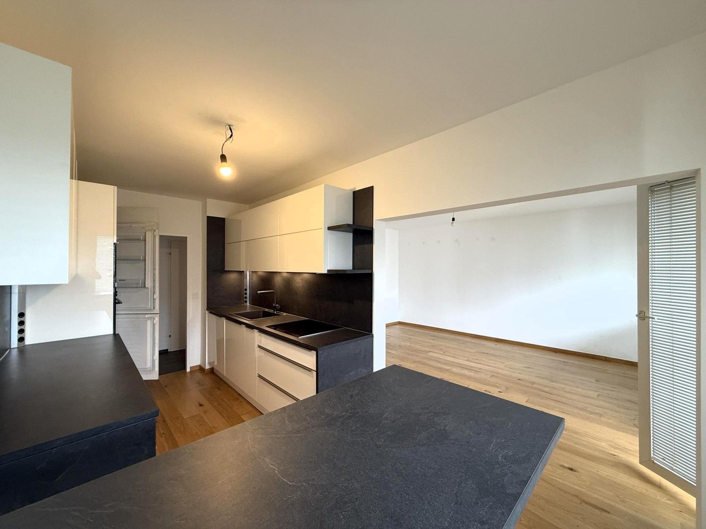 Moderne 2-Zimmer-Eigentumswohnung mit Loggia in absoluter Ruhelage // Modern 2-room condominium with loggia in an absolutely quiet location //
