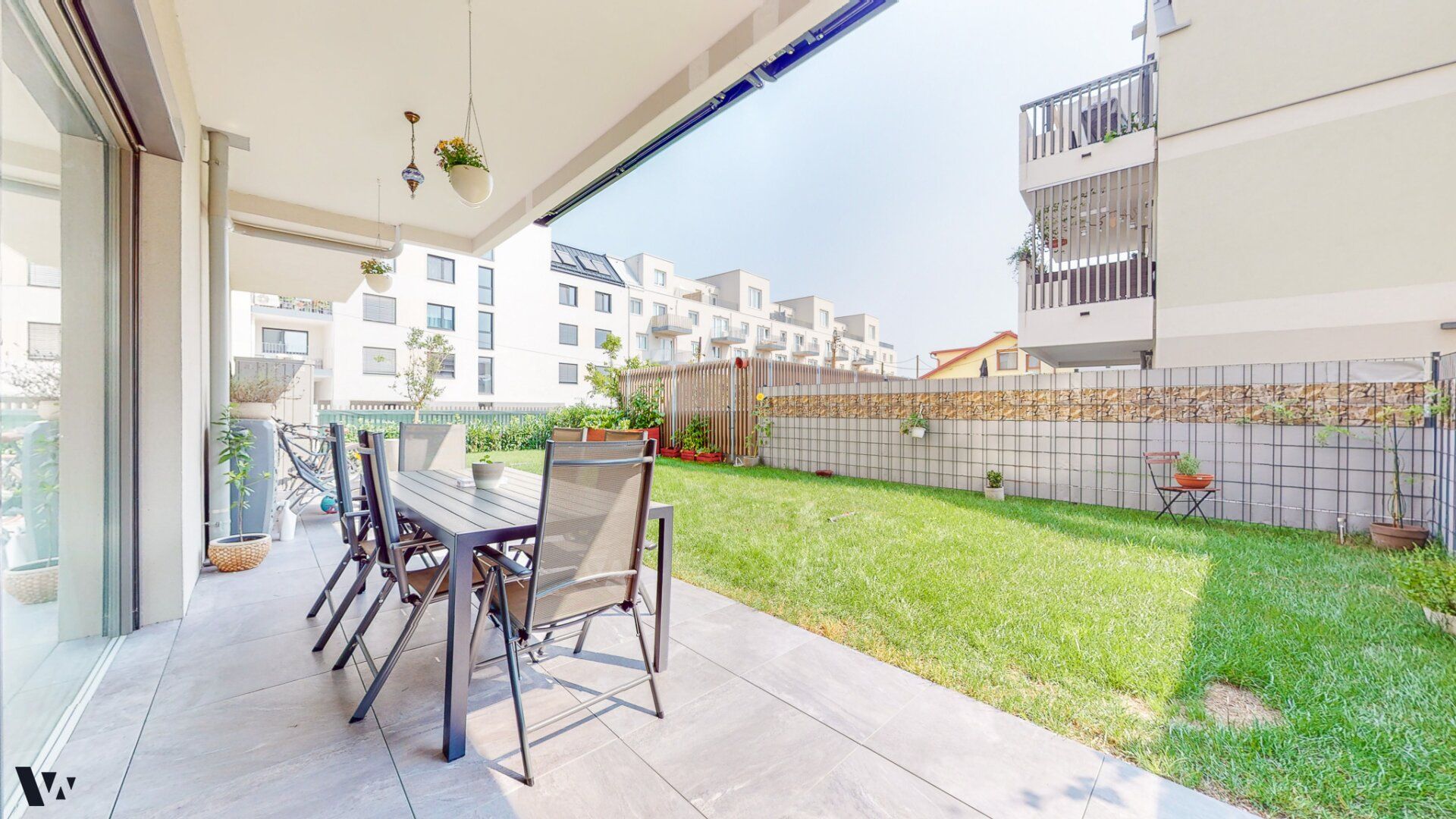 TRAUMHAFTE 4-ZIMMER-GARTENMAISONETTE MIT TOP-AUSSTATTUNG & GARAGENPLATZ | 5 MINUTEN ZUR LOBAU