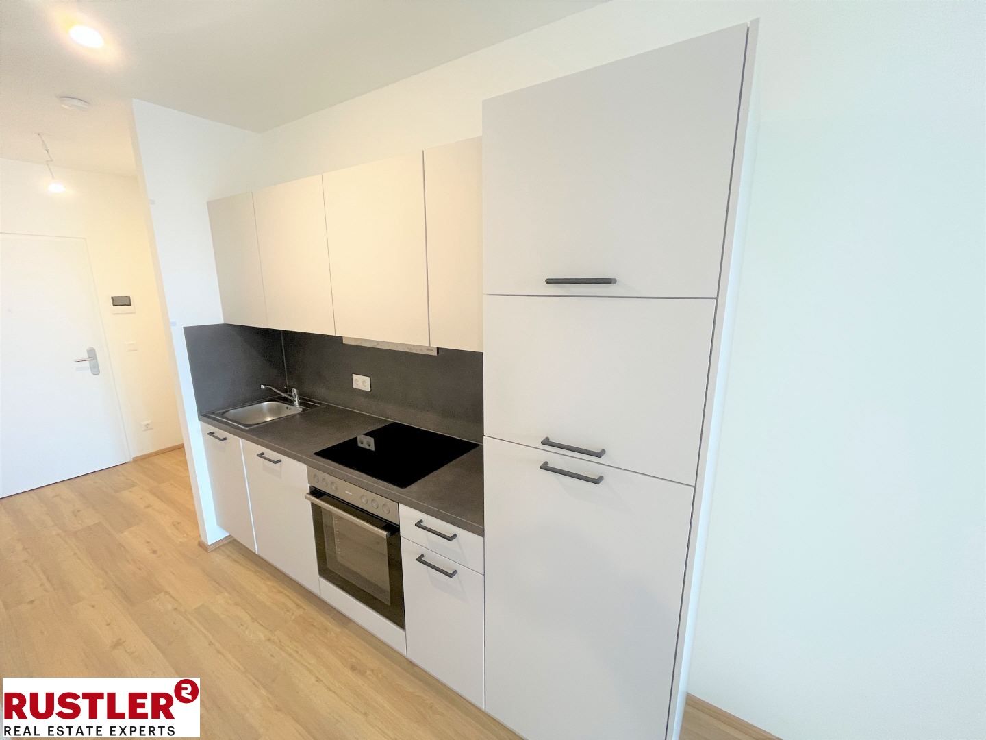 **HELL & FREUNDLICH** - 1-Zimmerwohnung mit Balkon in idealer Lage