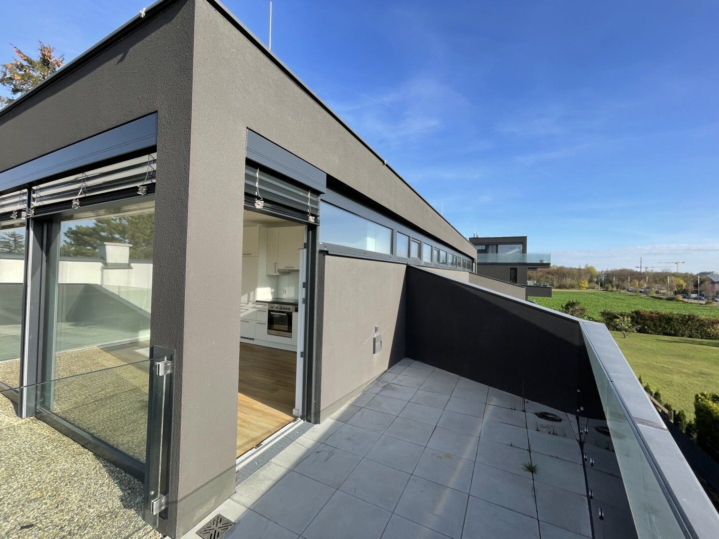 UNBEFRISTET: 2 Zimmer mit Terrasse in sehr ruhiger Lage!