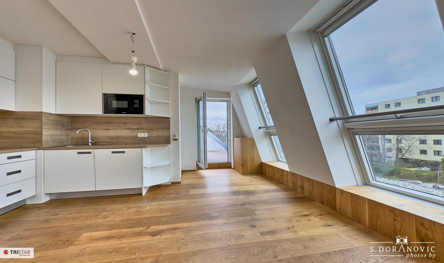 NEU! ++ 3-ZIMMER-DACHGESCHOSSWOHNUNG MIT 2 TERRASSEN ++ PKW-GARAGENPLATZ ++ KÜCHE + KLIMAANLAGE ++ 1210 WIEN ++