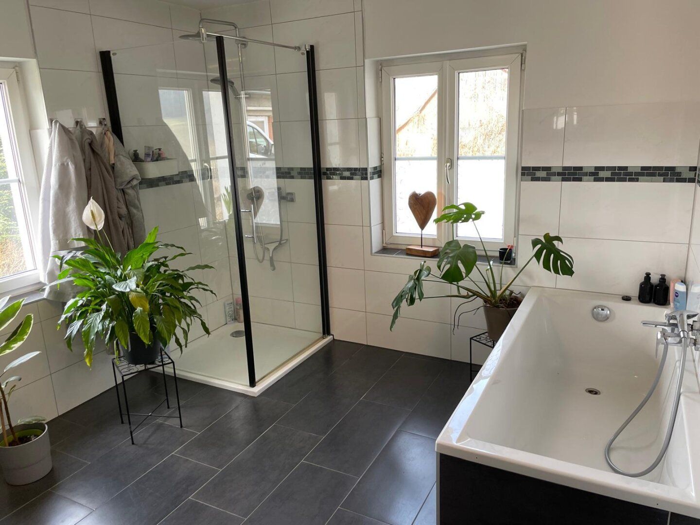 Einfamilienhaus ca.128,36 m², Empersdorf, ruhige erhöhte Lage 4 Zimmer, Pool , Grund 1127 m²