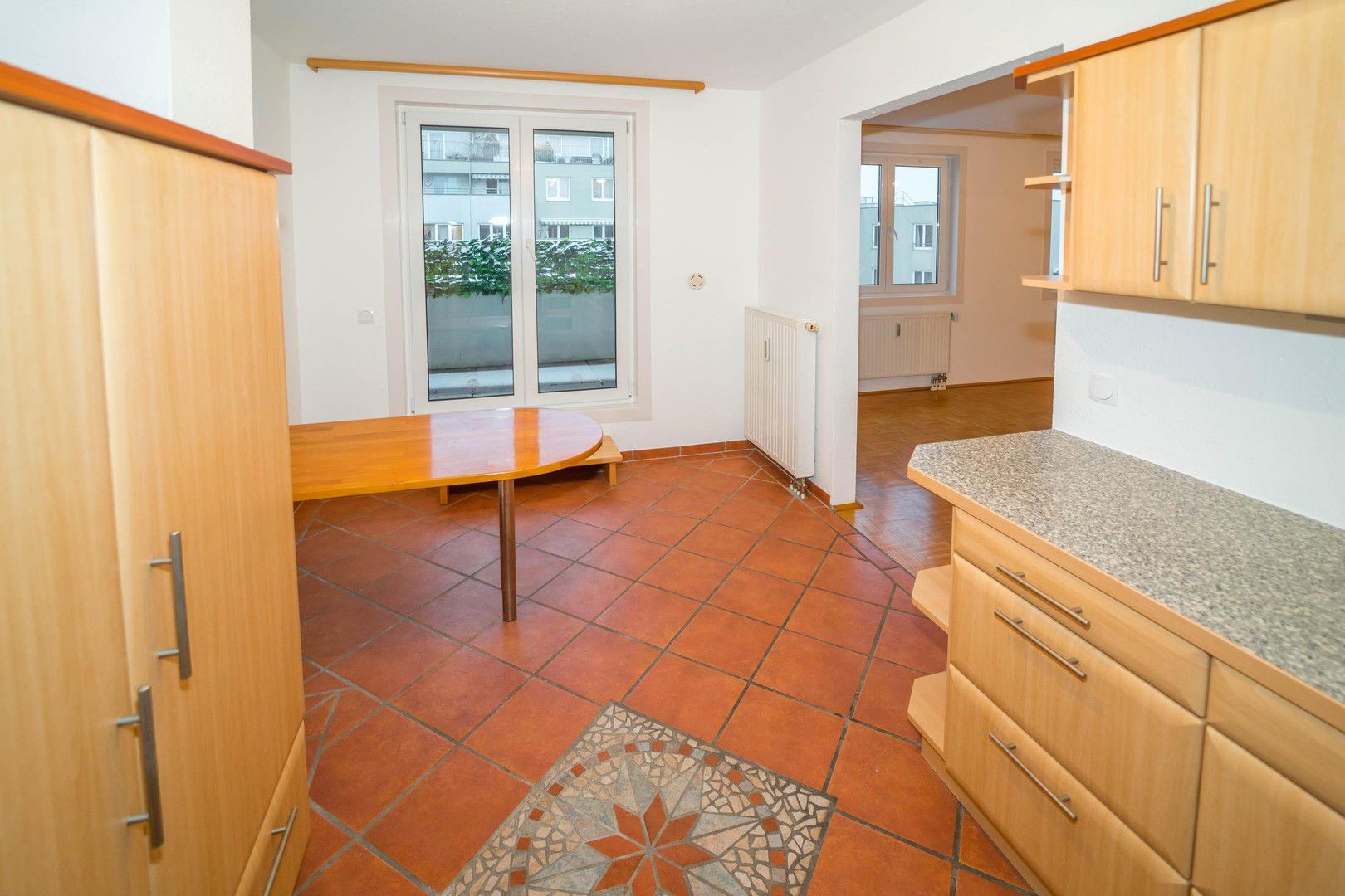 Helle 2 Zimmer Wohnung im 7. Liftstock mit 2 Terrassen in Ruhelage!