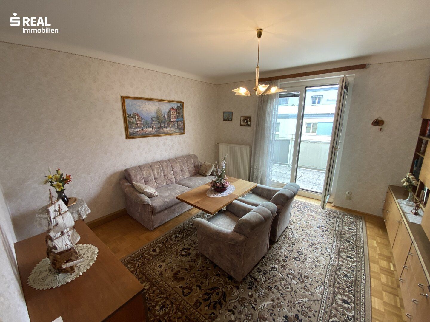 2 Zimmer & ca. 7,5 m² Terrasse