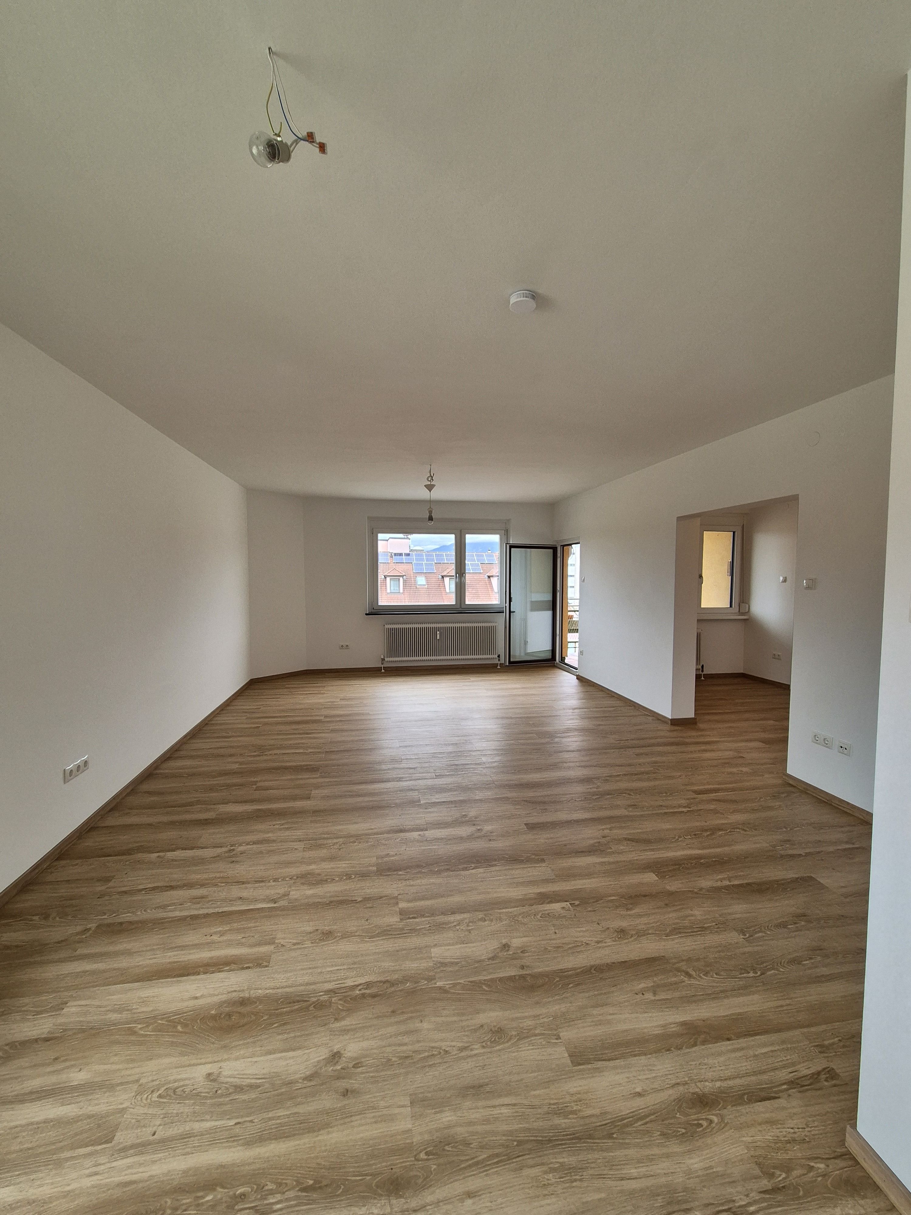 Stadtwohnung mit Loggia in Neunkirchen unbefristet zu vermieten!
