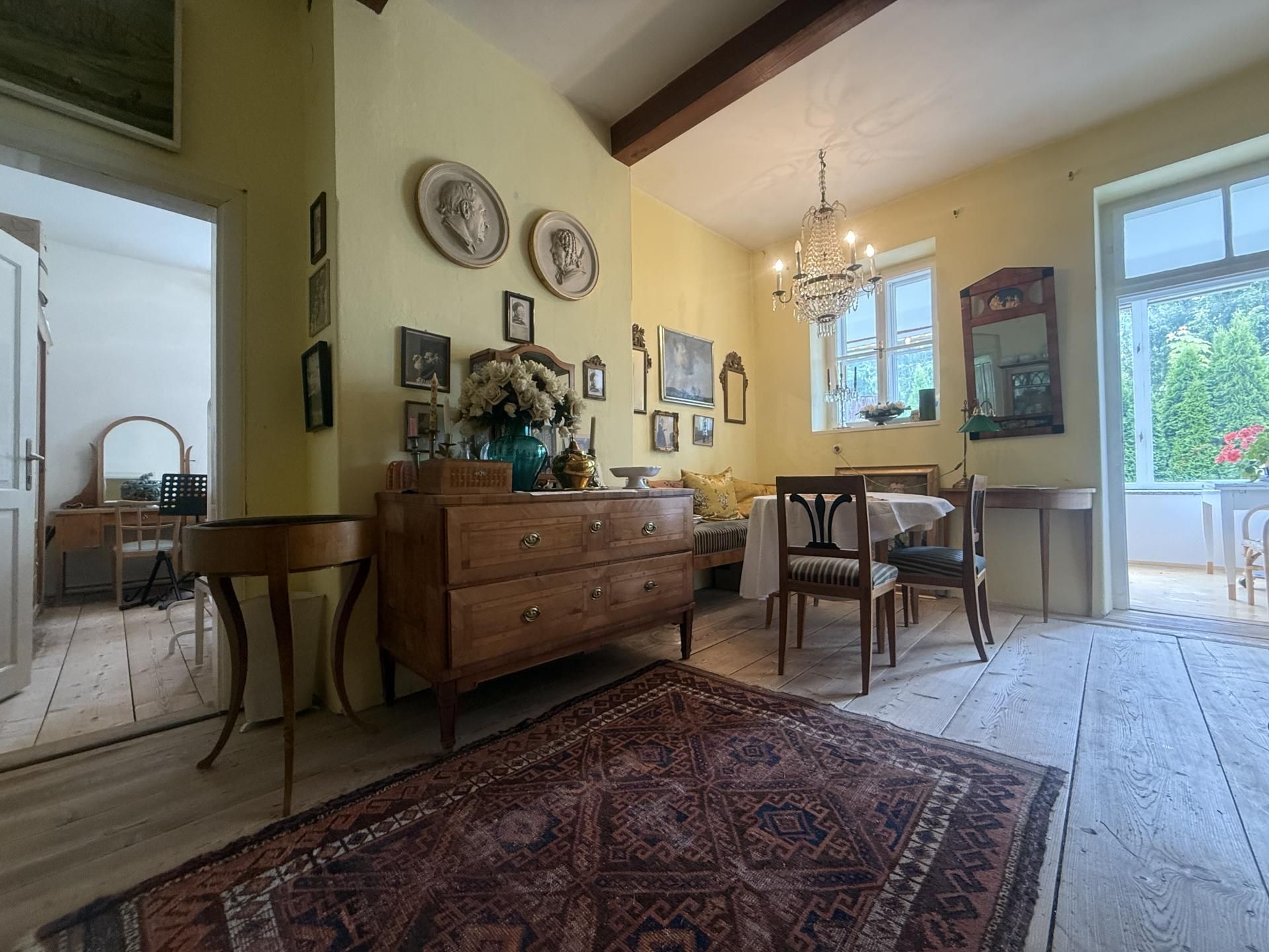 Renovierungsbedürftiger Wohntraum in stilvoller Villa - Pamja 5