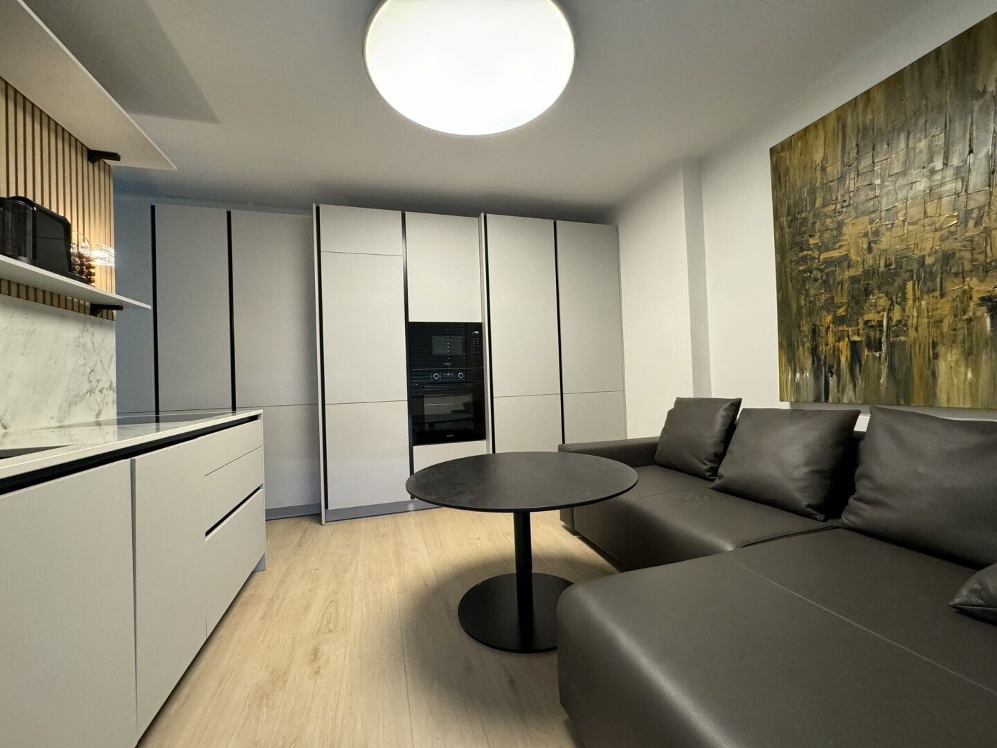 LKH Nähe! Billrothgasse perfekte, modern u. luxuriös eingerichtete Kleinwohnung!