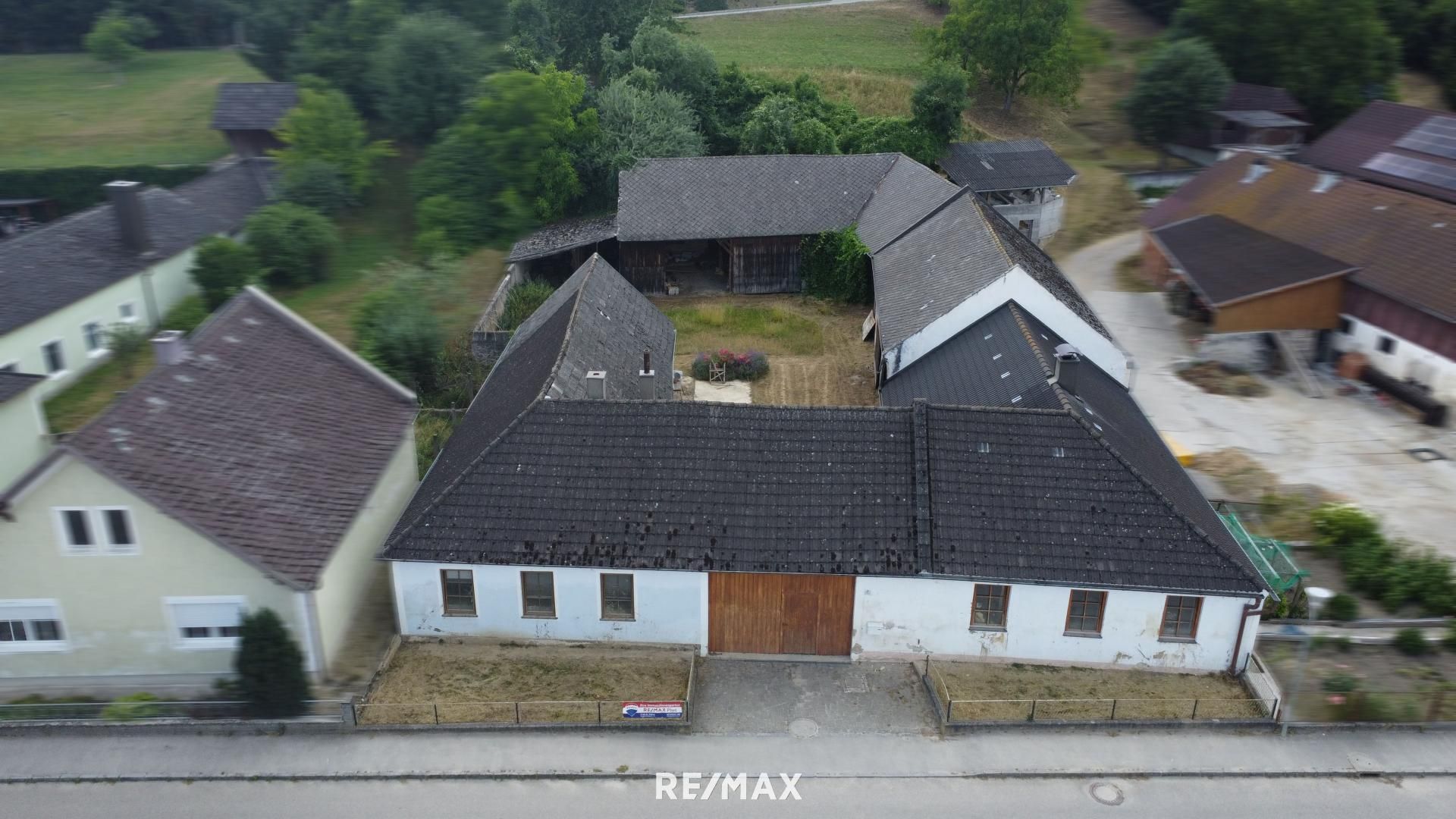 Sanierungsbedürftiges Bauernhaus - Raum für Ihre Verwirklichung