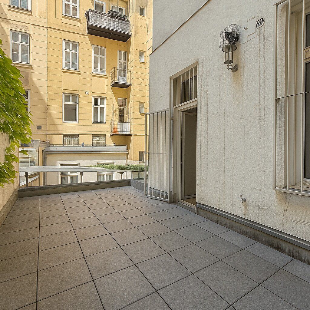 Geräumige Altbauwohnung mit großer Terrasse und Balkon
