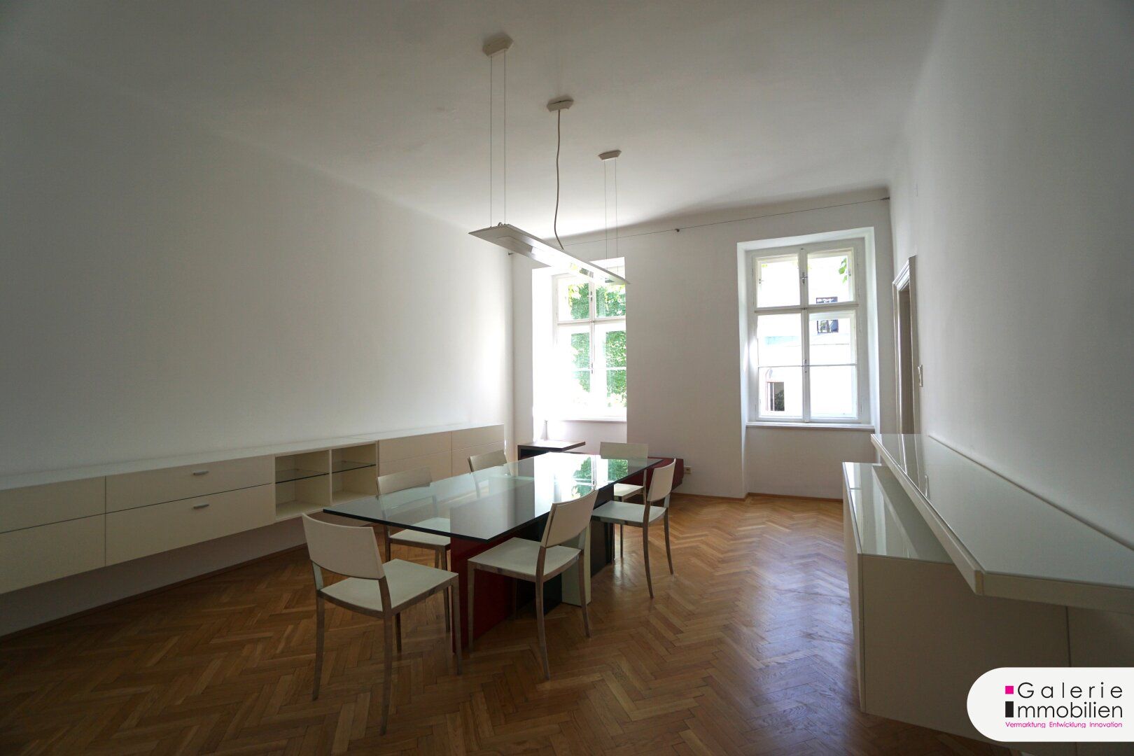 Naschmarkt - wunderschöner Altbau - chic eingerichtet
