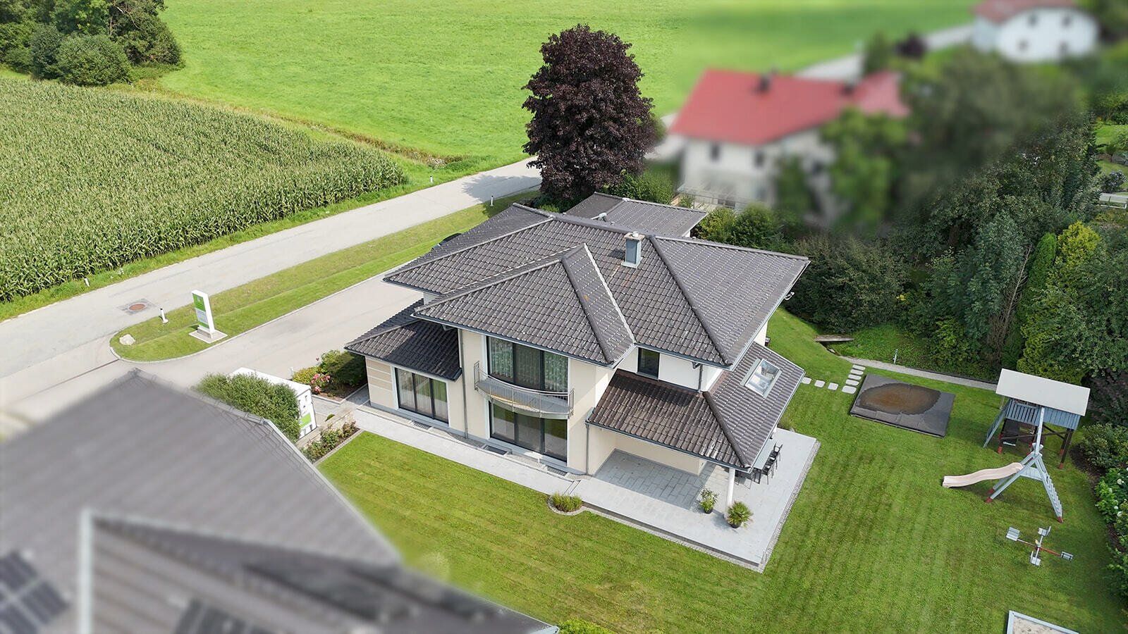 Ein Landsitz mit Haltung. Für Menschen, die Pferde nicht besitzen - sondern verstehen.