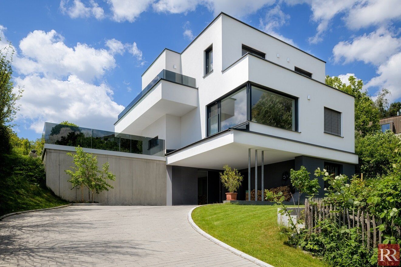 Ziegelmassiver Premium-Neubau mit Weitblick