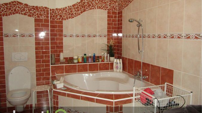 9678_Schlafzimmer_und_Bad_2.jpg