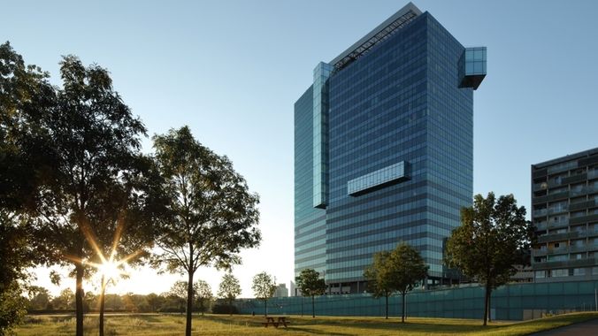 SATURN TOWER außen quer