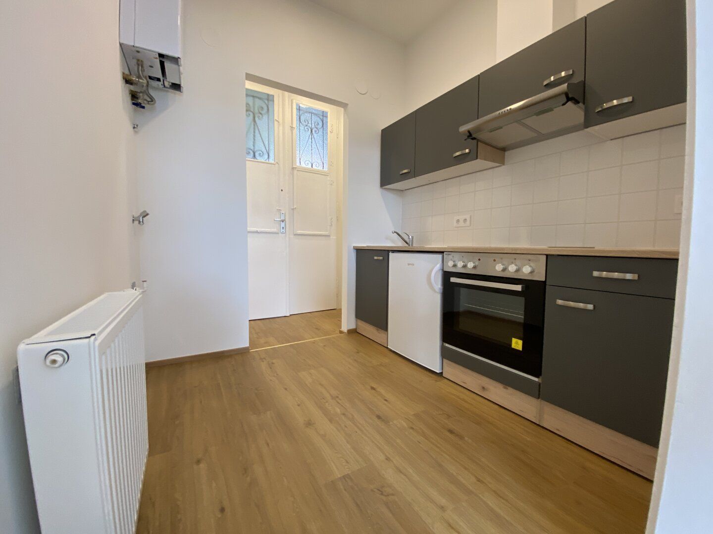 UNBEFRISTETE-SANIERTE 1-ZIMMER-WOHNUNG IM 17.BEZIRK