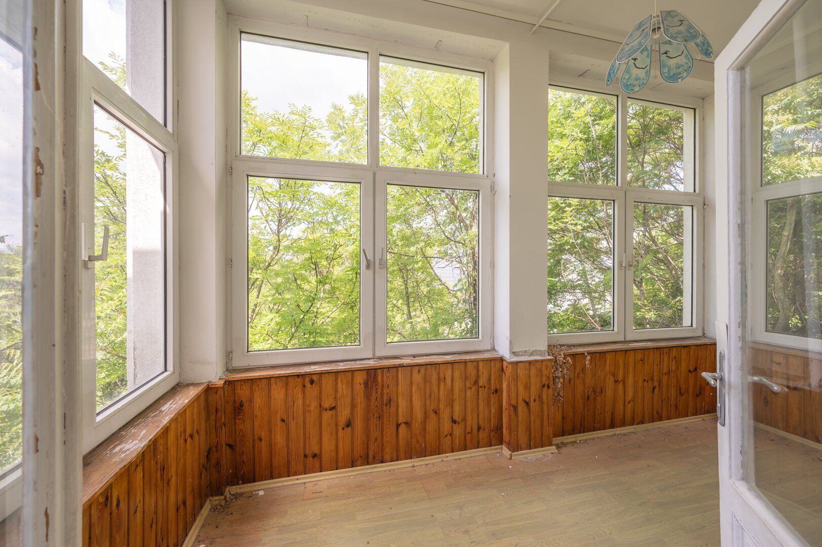 ++NEU++ Tolle Zinsvilla mit uneinsehbarem Grund in Bad Vöslau, großes Ausbaupotenzial! - Ansicht 3