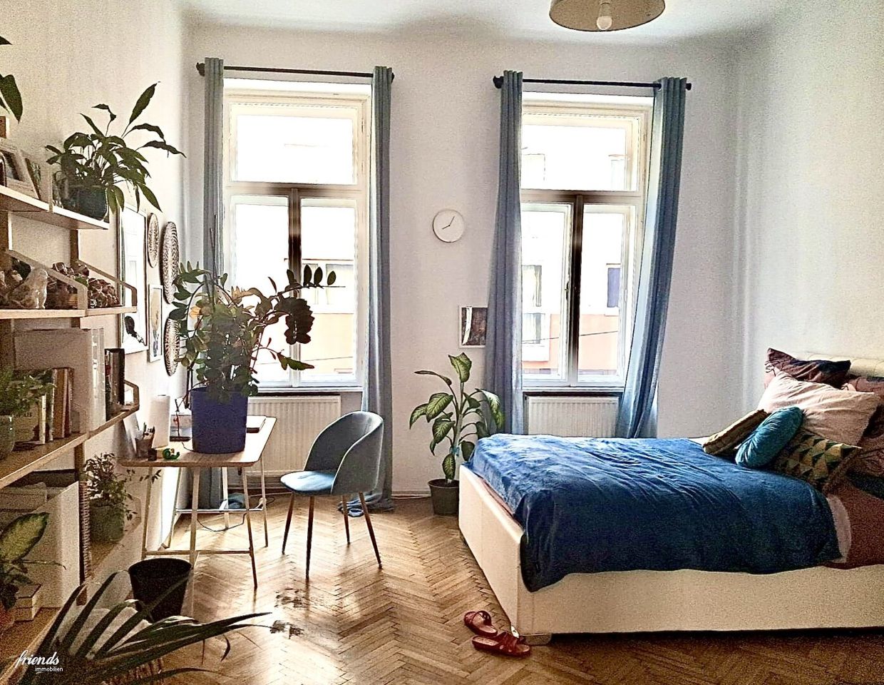 Stilvolle Altbauwohnung mit knapp 4m Raumhöhe