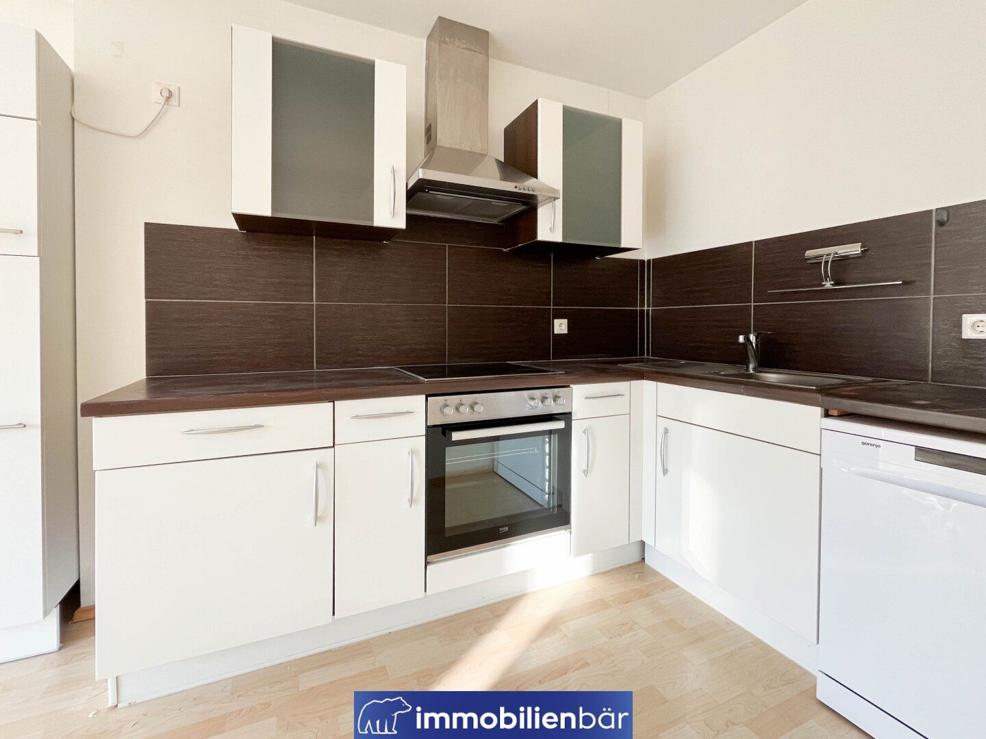 1-soban stan, 56 m²