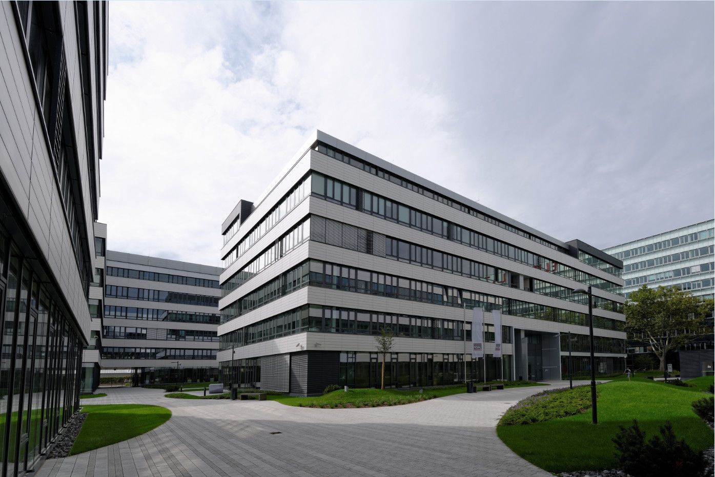 EURO PLAZA 5 - Modernes Arbeiten mit Campus-Feeling - Ansicht 5