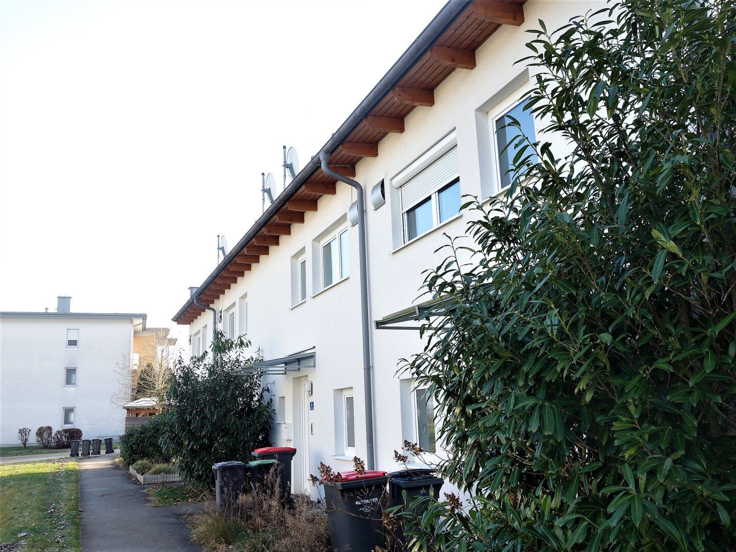 Gemütliches Reihenhaus in Geinberg: 4 Zimmer, Garten, Terrasse, 2 Stellplätze!