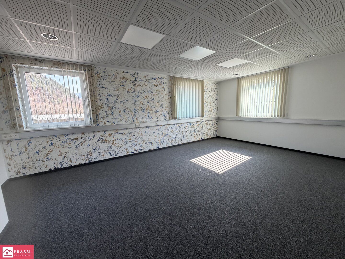 #Büro #Leoben #4 Büroräume #PKW-Stellplatz #Anschluß S6-Leoben-West #Jetzt mieten!