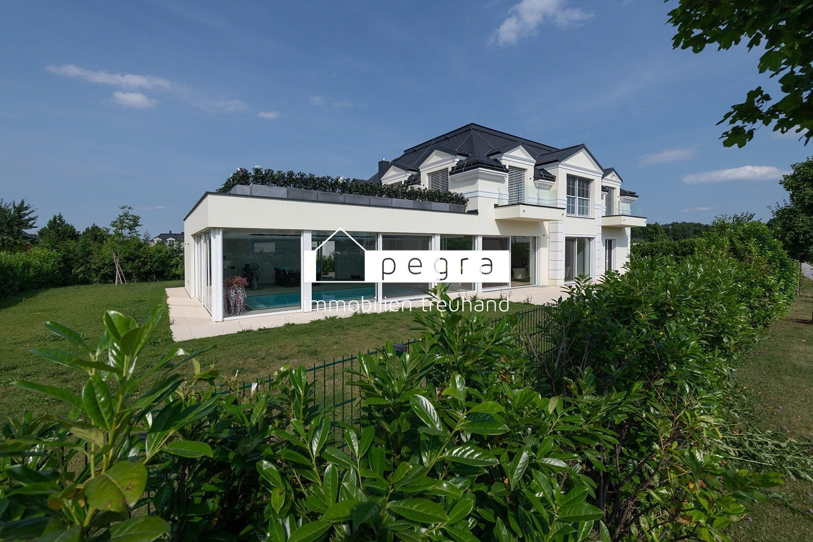 Traumhafte Luxusvilla im exklusiven Fontana Wohnpark