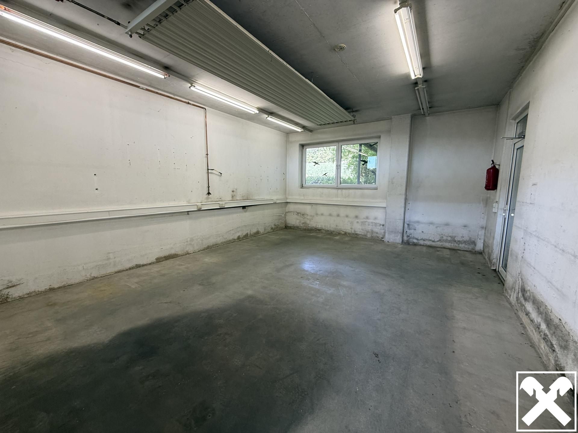 Vielseitige Betriebshalle mit Lager und Büro in Alkoven/Straßham - Ansicht 4