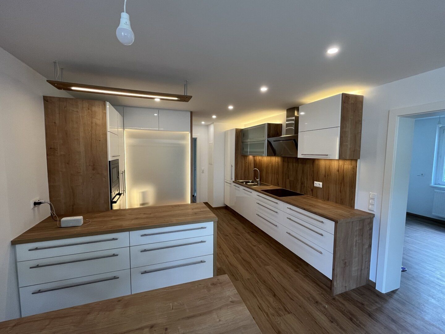 ++Neu sanierte Eigentumswohnung mit moderner Küche und Garage++