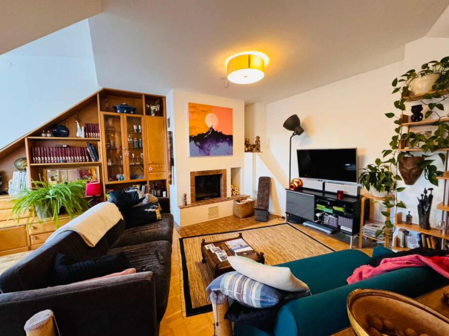 Dachgeschosswohnung mit Terrasse und Garage in Toplage nahe Votivkirche