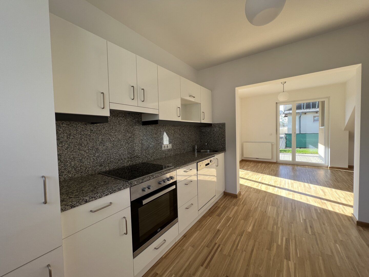 Lichtdurchflutete Maisonetten Wohnung mit Balkon und Terrassenfläche in Gleisdorf!