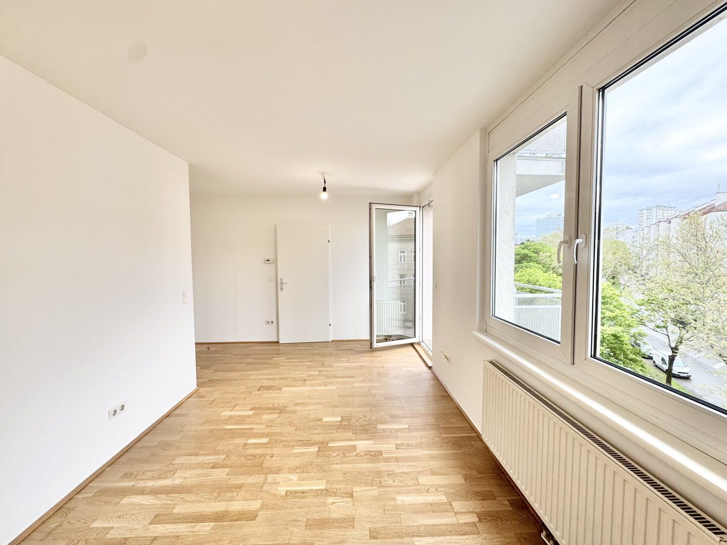 Nähe U1 Reumanplatz | 2 Zimmer Wohnung mit Balkon und Gemeinschaftsdachterrasse