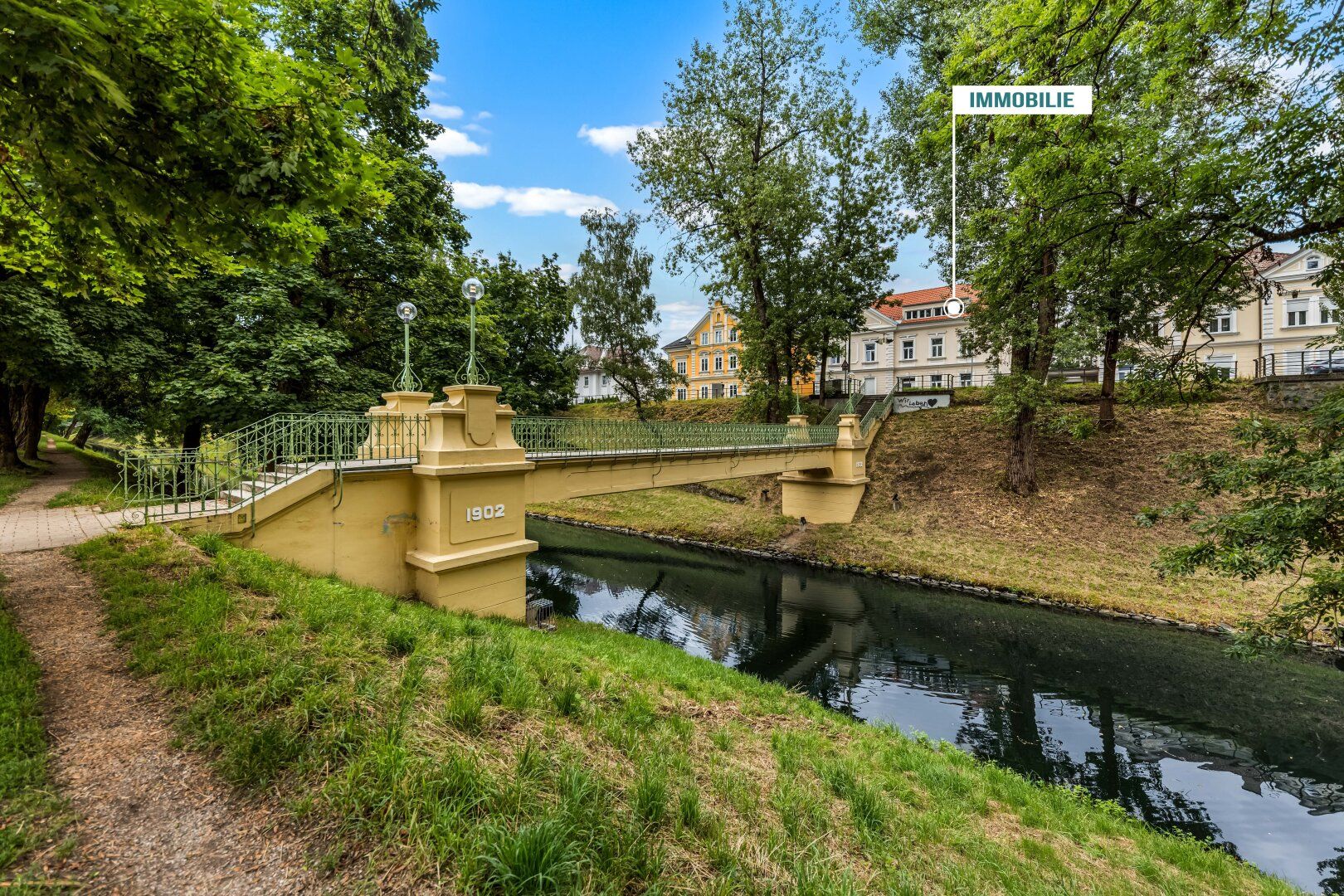 Charmante 3-Zimmer-Dachgeschosswohnung mit Terrasse und Bergblick in Klagenfurt!