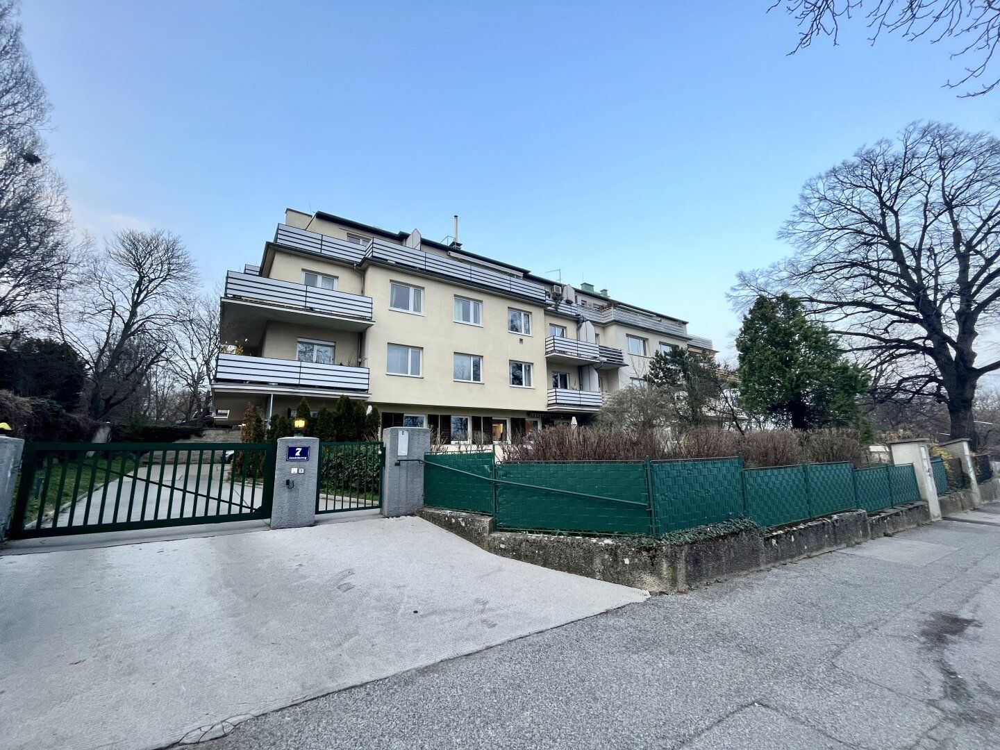 Helle Wohnung mit Balkon in absoluter Ruhelage! (Wohnung ohne Möbel!)