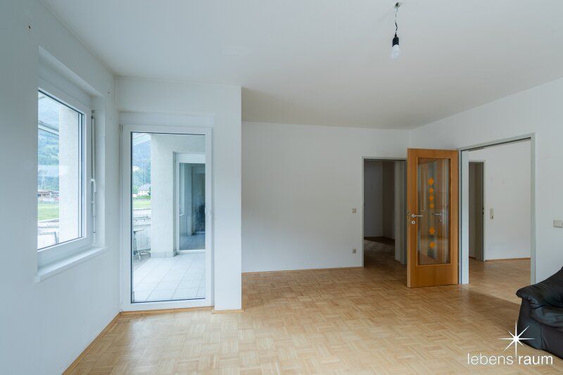 Wohnung Dachgeschoß in Gewerbeobjekt mieten. Obervellach.