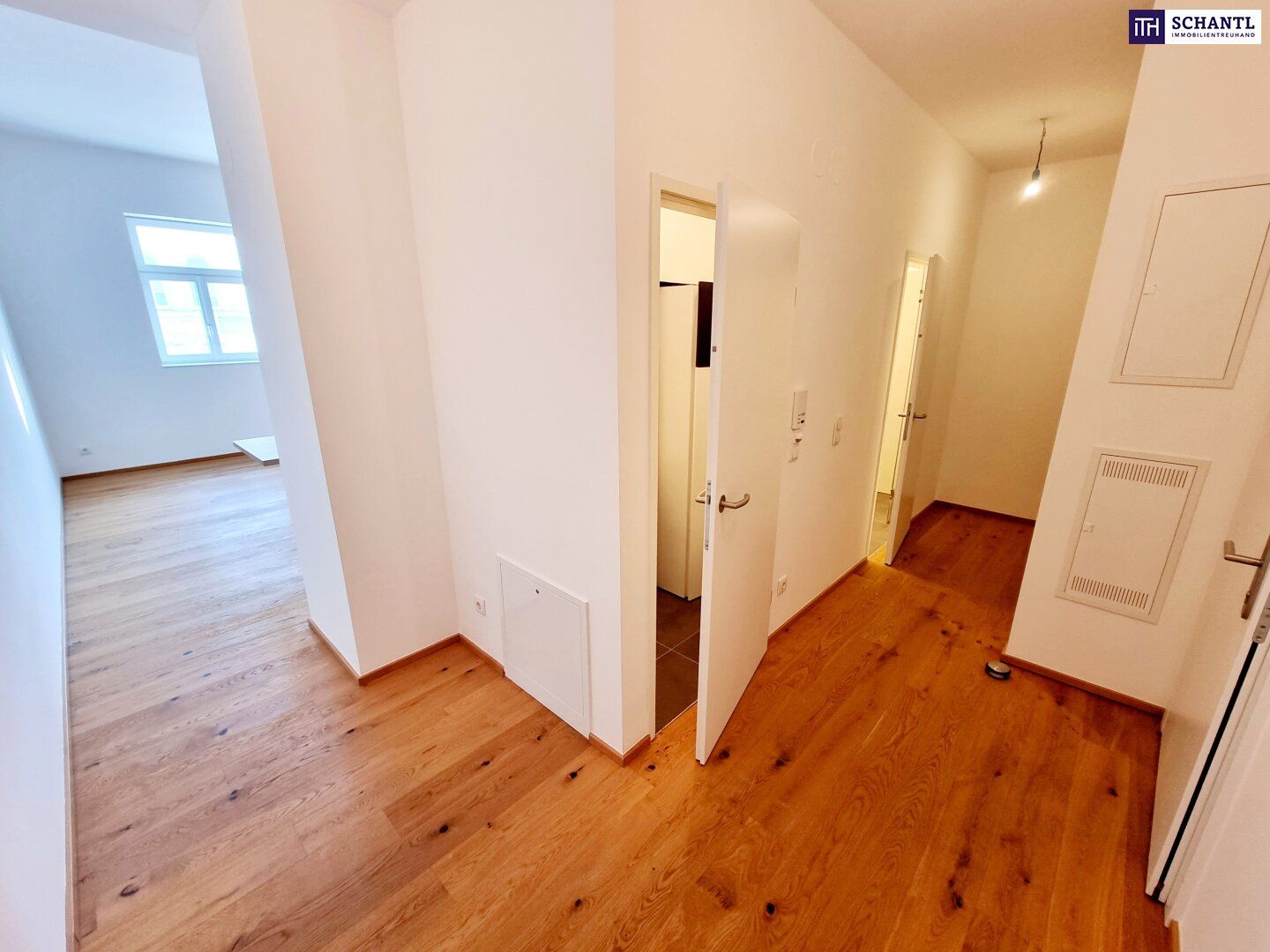 Hoch hinaus mit Ihrer Investition - DG-Neubau in Traumlage! WOW! Die perfekte City-Wohnung mit der U-Bahn um´s Eck! Beste öffentliche Anbindung + Wunderschönes Altbauhaus + TOP Infrastruktur! Jetzt zugreifen! - Vista 3