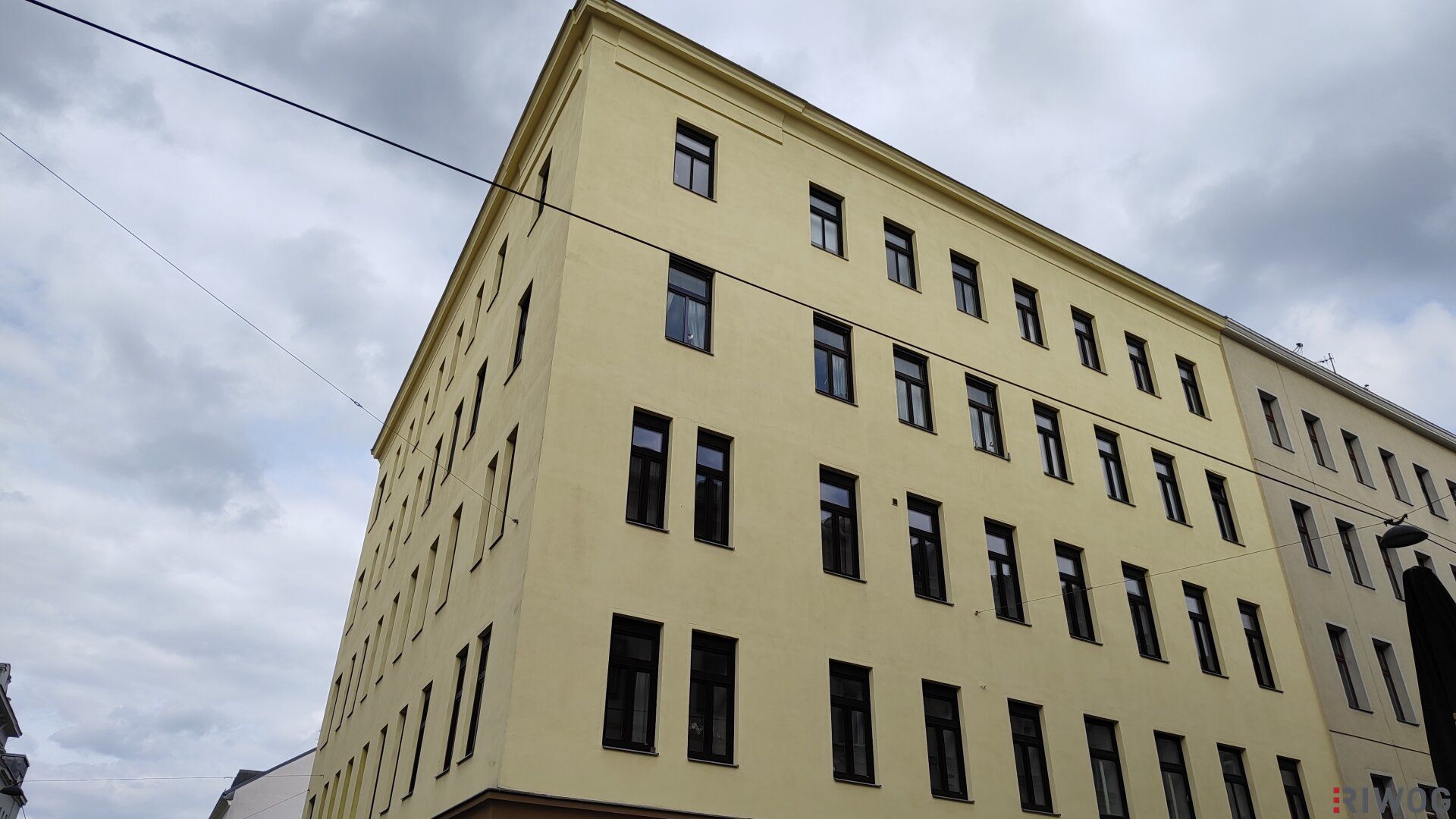 GELDANLAGE II VORSORGE II WG TAUGLICH II BEFRISTET VERMIETET BIS 05/2027 II GUTER GRUNDRISS II DACHGESCHOSSWOHNUNG MIT SEPARATER KÜCHE II NÄHE ARTHABERPARK UND U1
