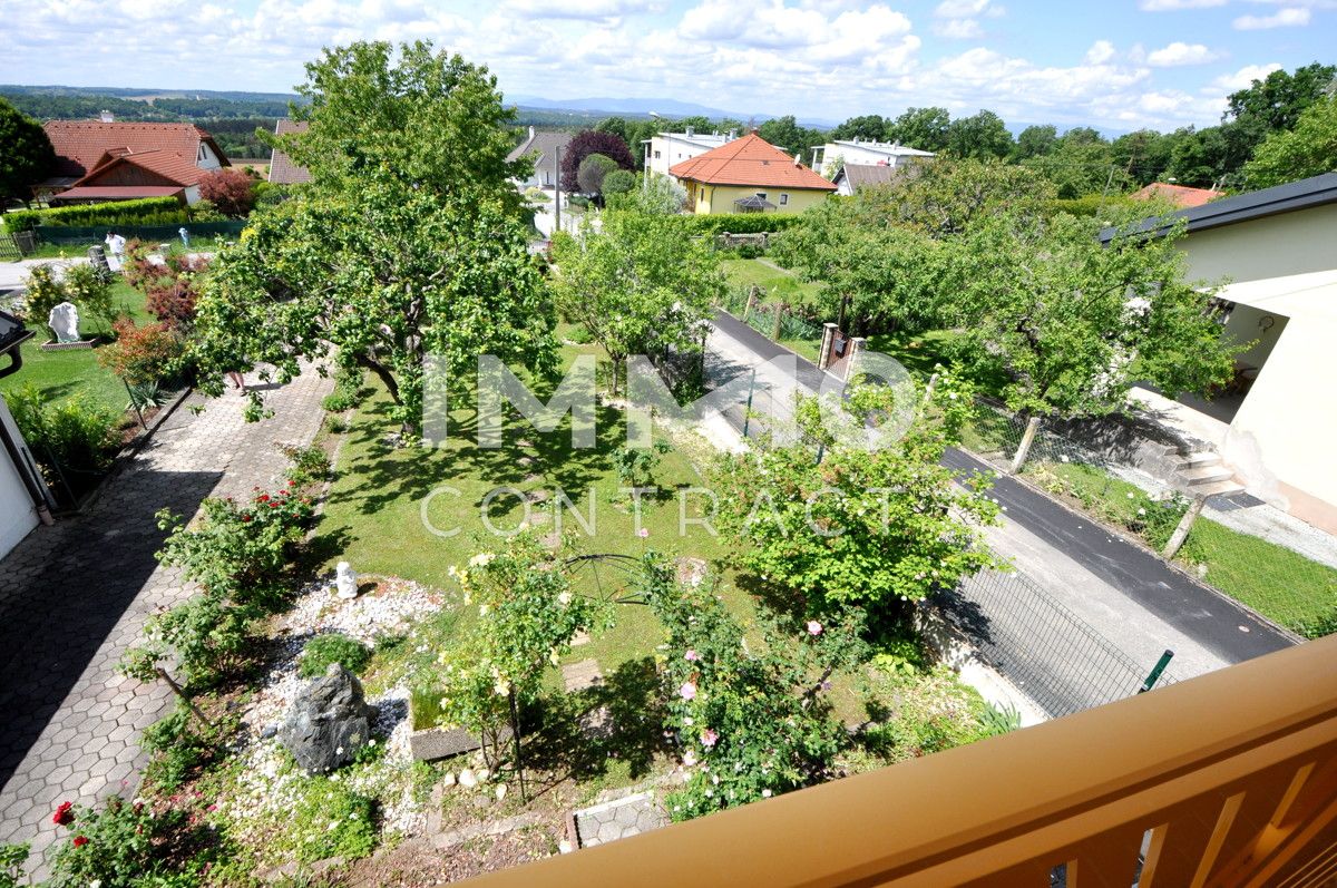 Großzügiges Einfamilienhaus mit idyllischem, großen Garten in ruhiger, grüner Traumlage zu verkaufen