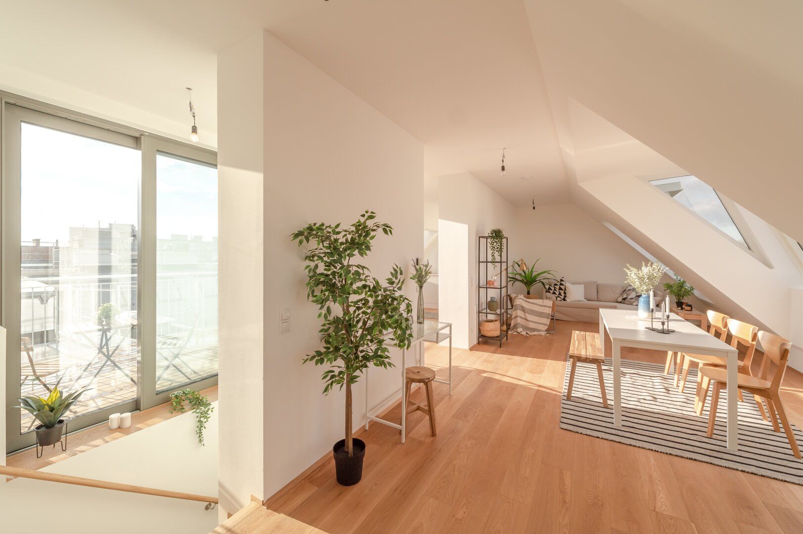 ++FonteFlats++ Fantastischer 4-Zimmer Dachgeschoss-ERSTBEZUG mit großartiger Dachterrasse