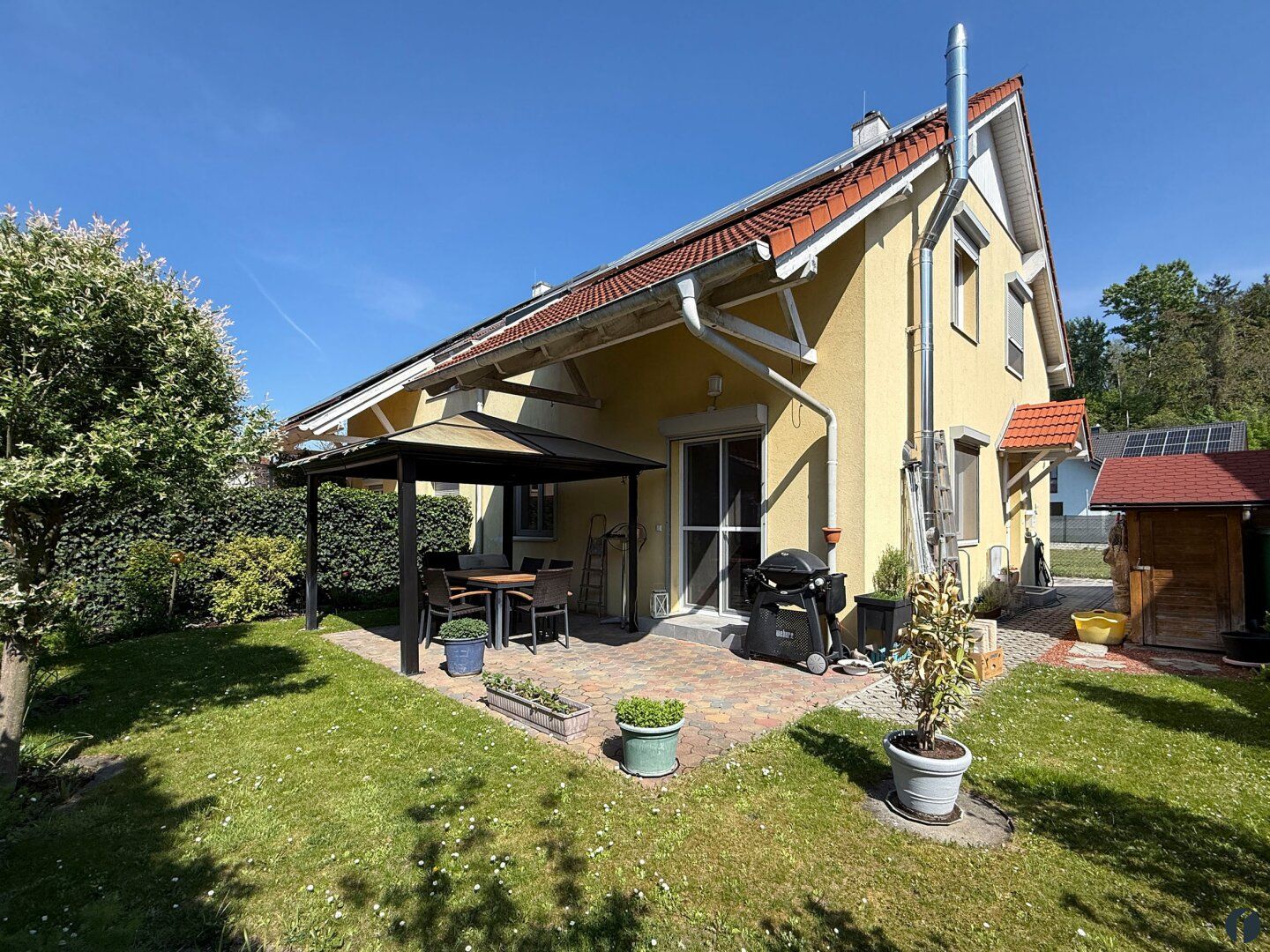 Modernes Wohnen in Hausleiten: 4 Zimmer, Garten und Terrasse zum Wohlfühlen