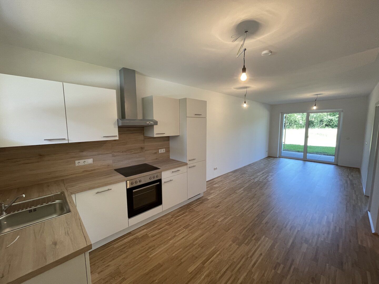 Moderne Erdgeschosswohnung mit Terrasse in Heiligenkreuz - Erstbezug