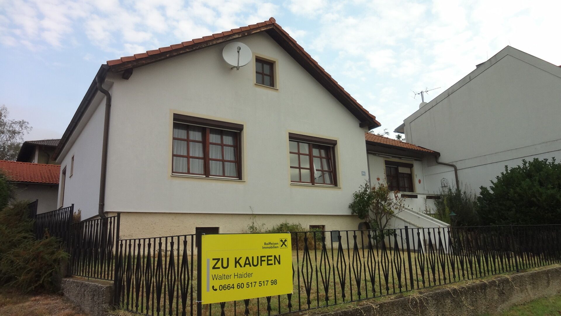 Großzügiges Einfamilienhaus in ruhiger Lage mit Seeblick!!