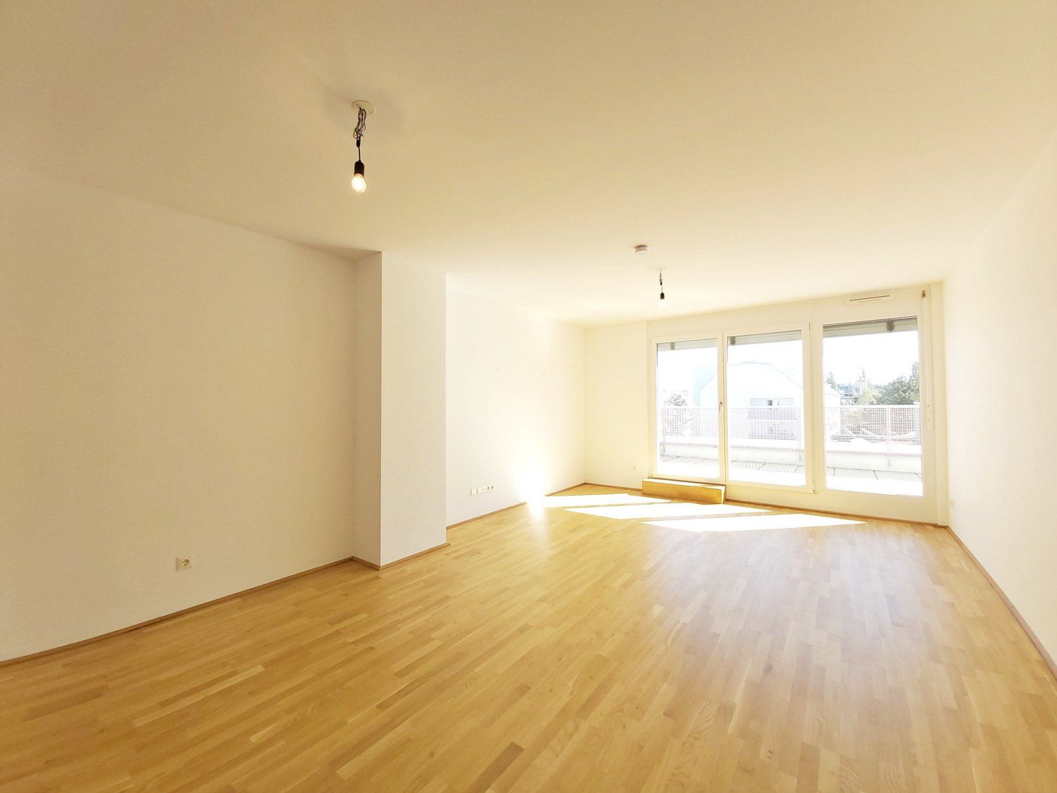 Q11 Leben in Simmering -  Dachgeschoßwohnung mit 3 Zimmern und 2 Terrassen!